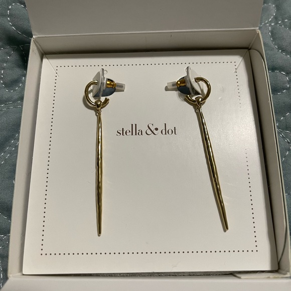 Stella & Dot Kari Drop Earrings - Picture 2 of 5